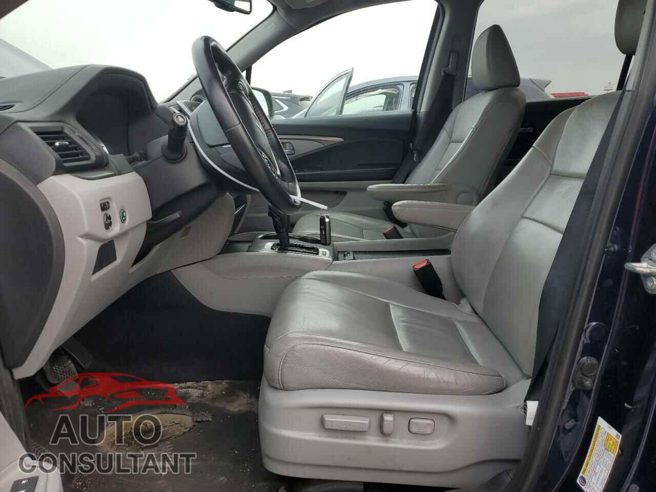HONDA PILOT 2018 - 5FNYF6H55JB019571