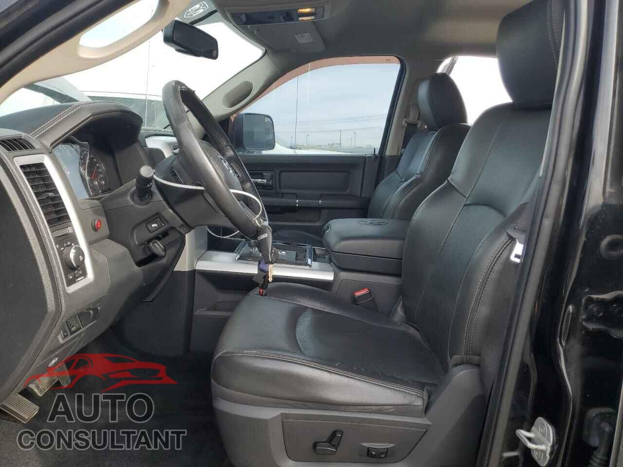 DODGE RAM 1500 2012 - 1C6RD7MT5CS305812