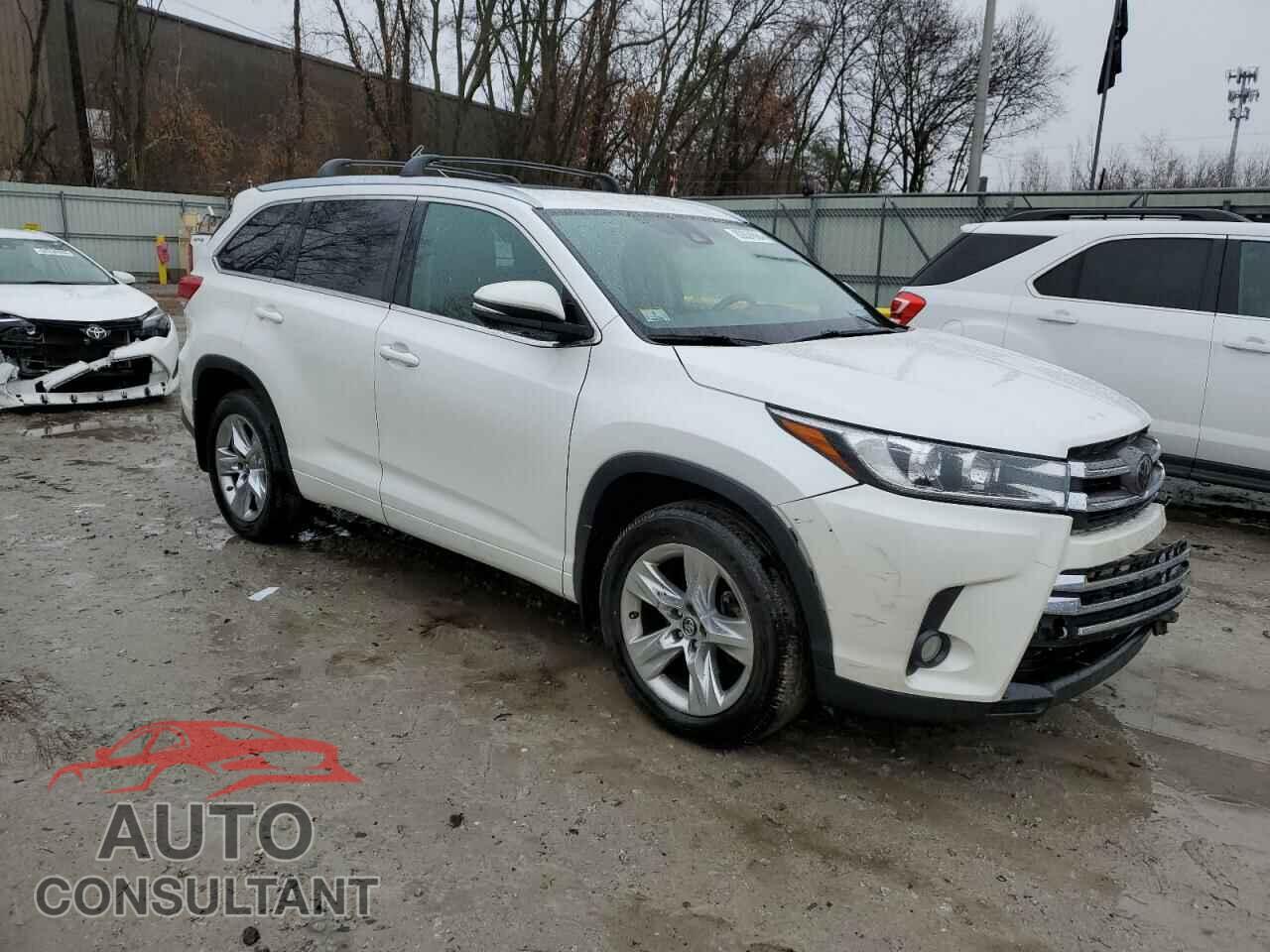 TOYOTA HIGHLANDER 2018 - 5TDDZRFH2JS498533