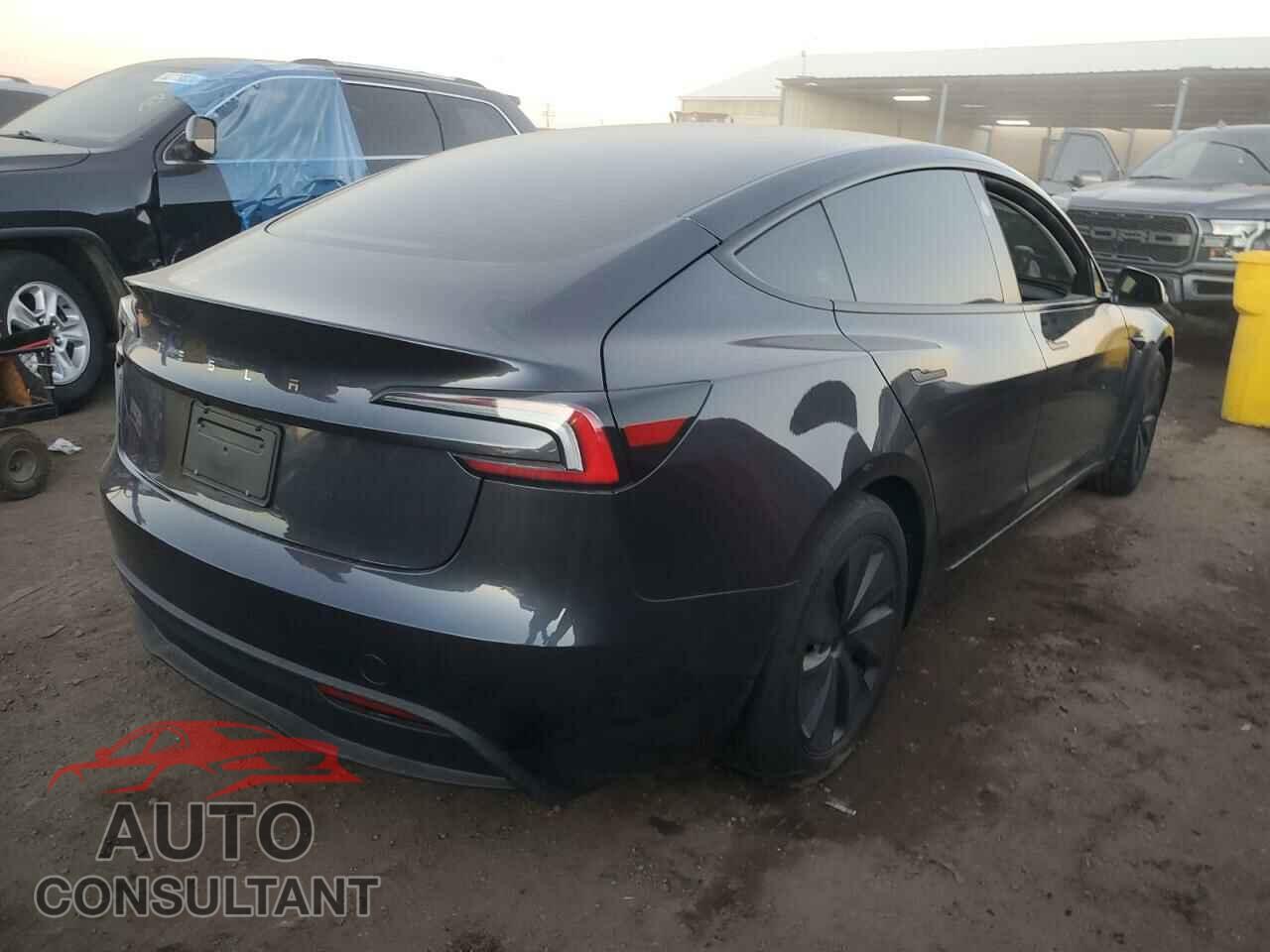 TESLA MODEL 3 2024 - 5YJ3E1EAXRF773515