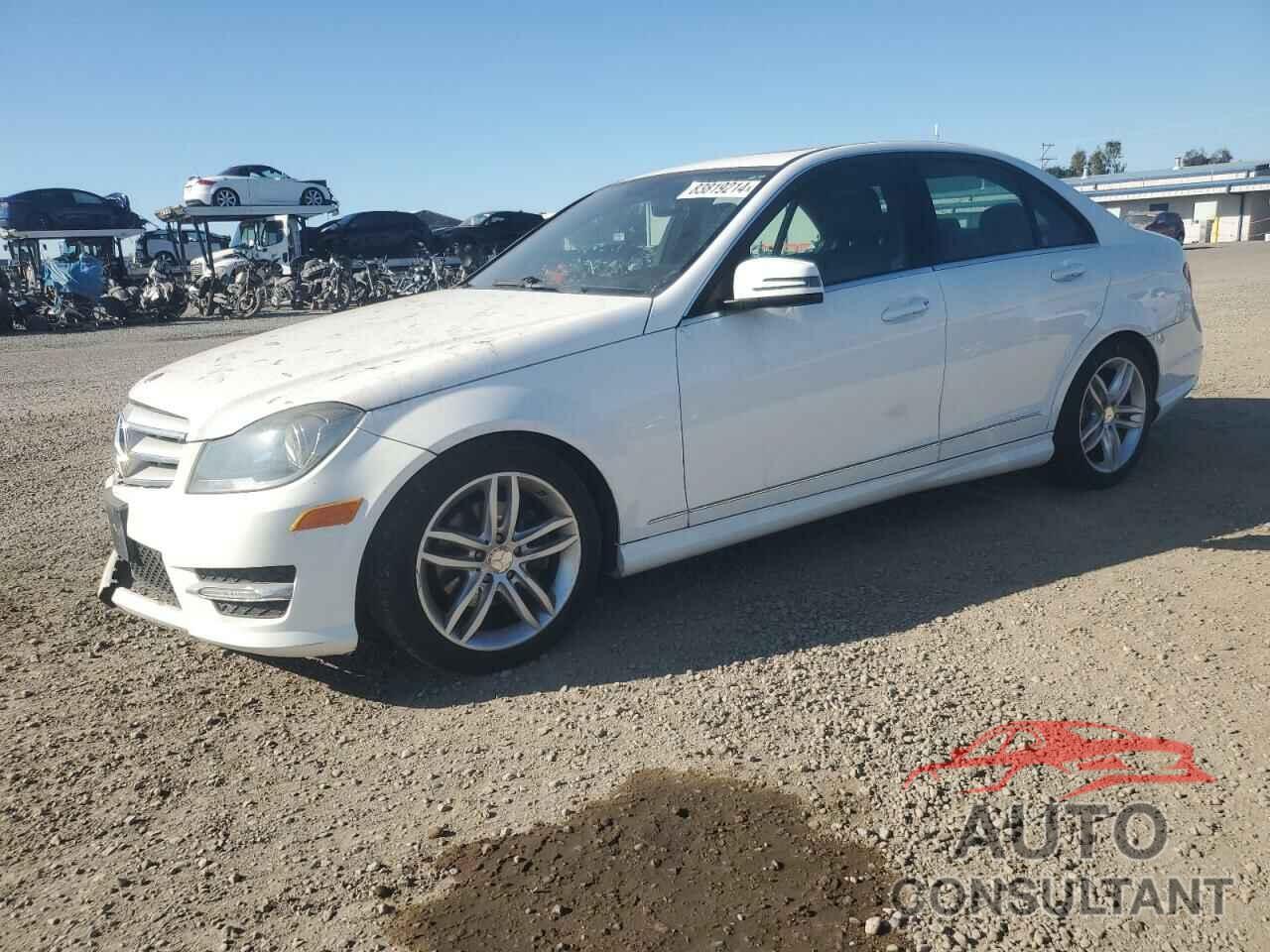 MERCEDES-BENZ C-CLASS 2013 - WDDGF4HB2DA800296