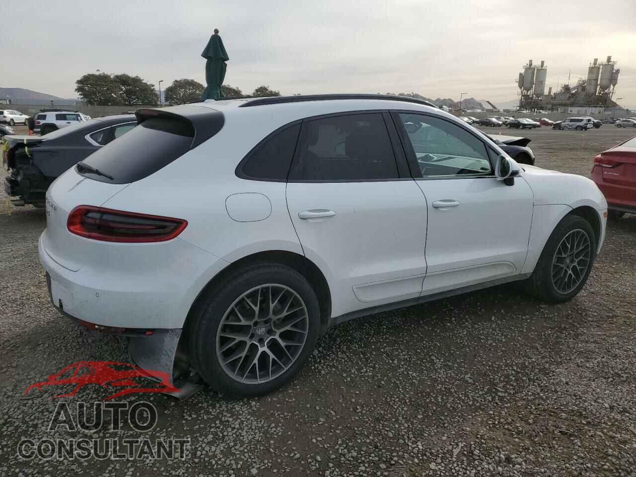 PORSCHE MACAN 2016 - WP1AB2A54GLB42556