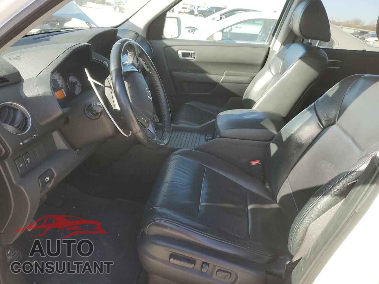 HONDA PILOT 2015 - 5FNYF4H94FB064435