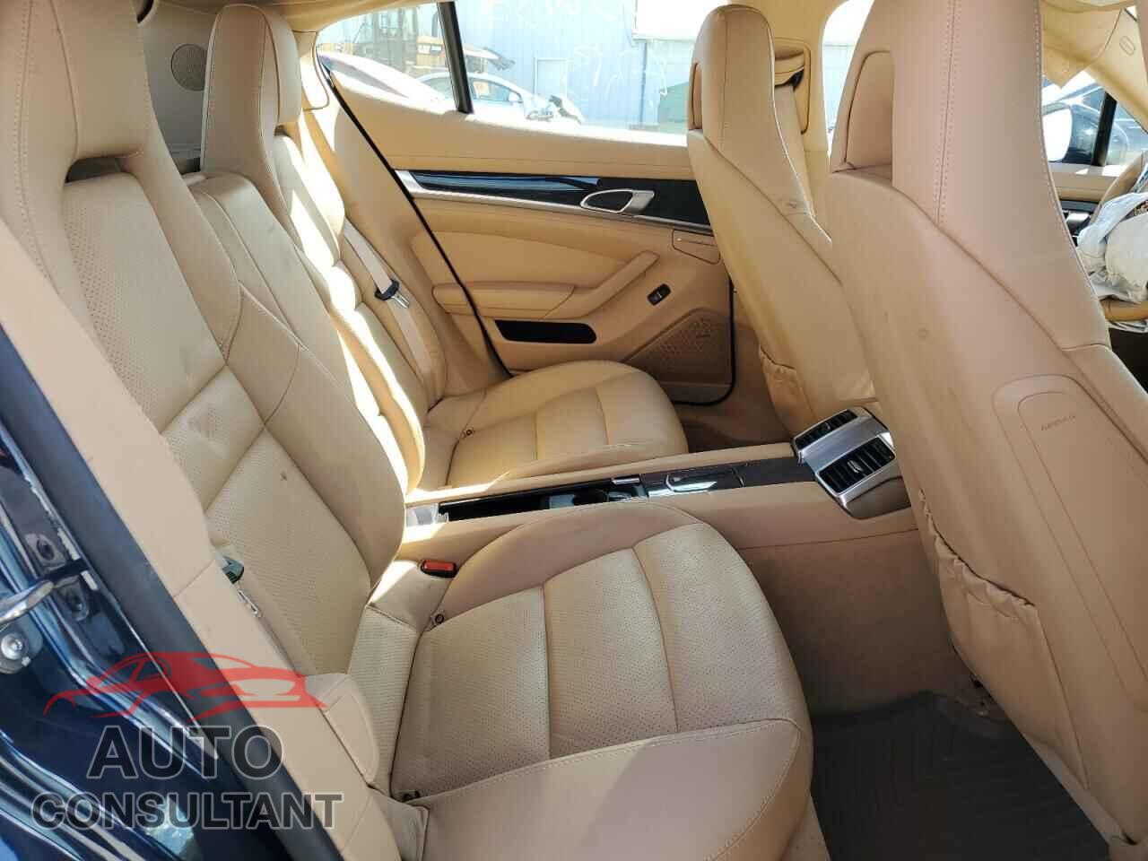 PORSCHE PANAMERA 2011 - WP0AA2A71BL010160