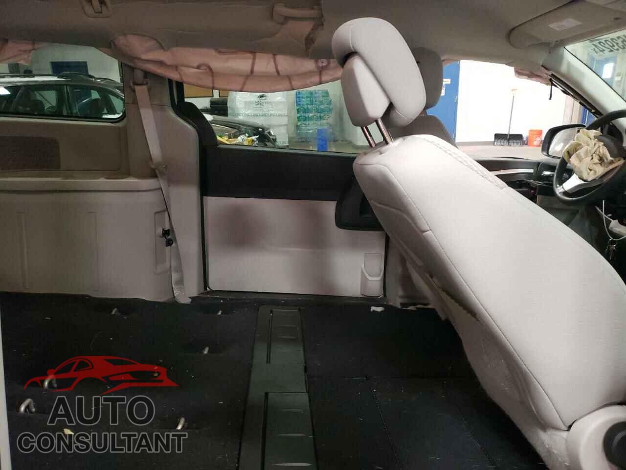 DODGE CARAVAN 2010 - 2D4RN3D13AR401615