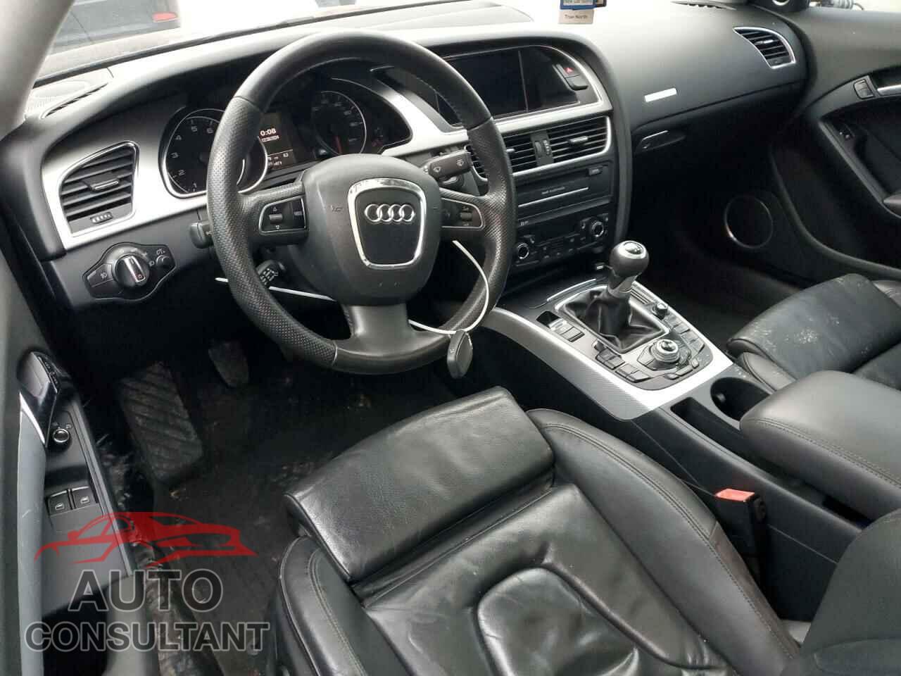 AUDI A5 2012 - WAURFAFR8CA002060