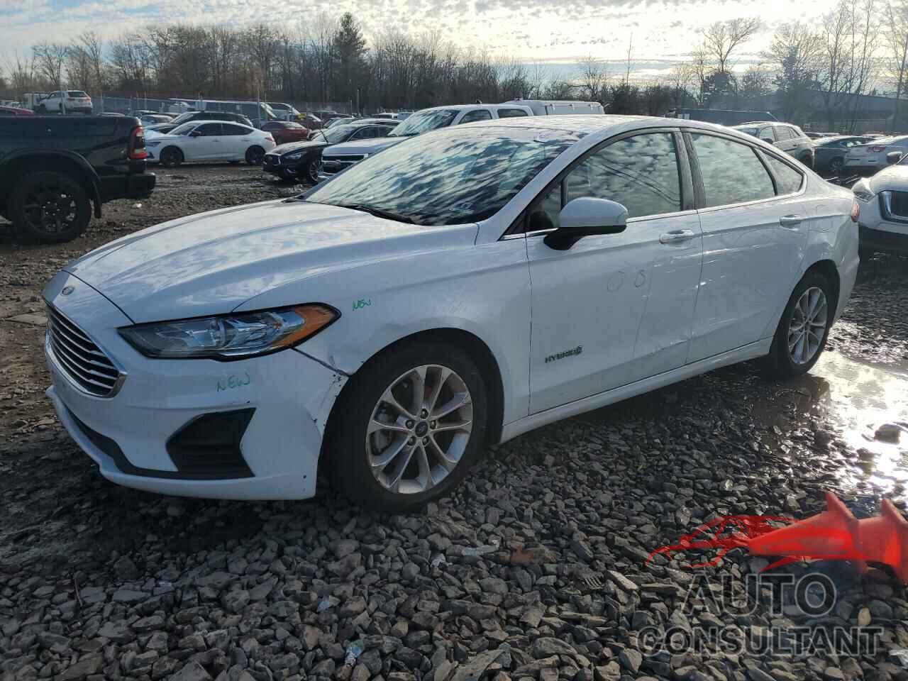 FORD FUSION 2019 - 3FA6P0LU2KR105426