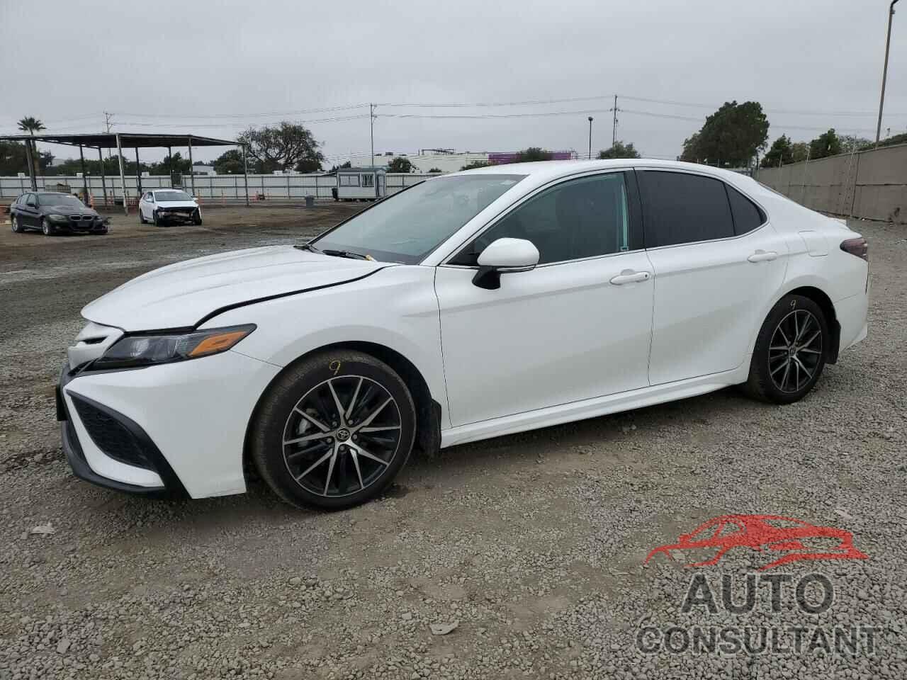 TOYOTA CAMRY 2023 - 4T1G11AK5PU784644