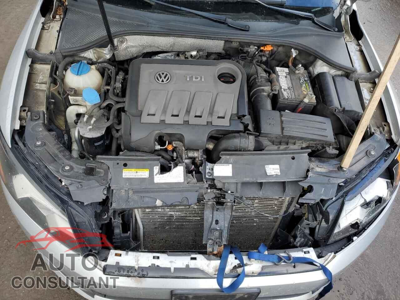 VOLKSWAGEN PASSAT 2014 - 1VWBN7A36EC003032