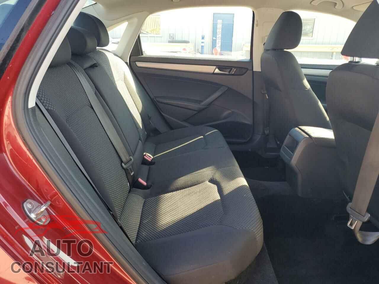 VOLKSWAGEN PASSAT 2015 - 1VWAT7A3XFC062734