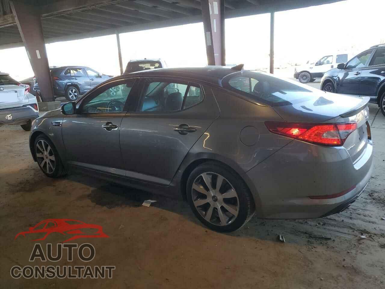 KIA OPTIMA 2013 - 5XXGR4A67DG180841