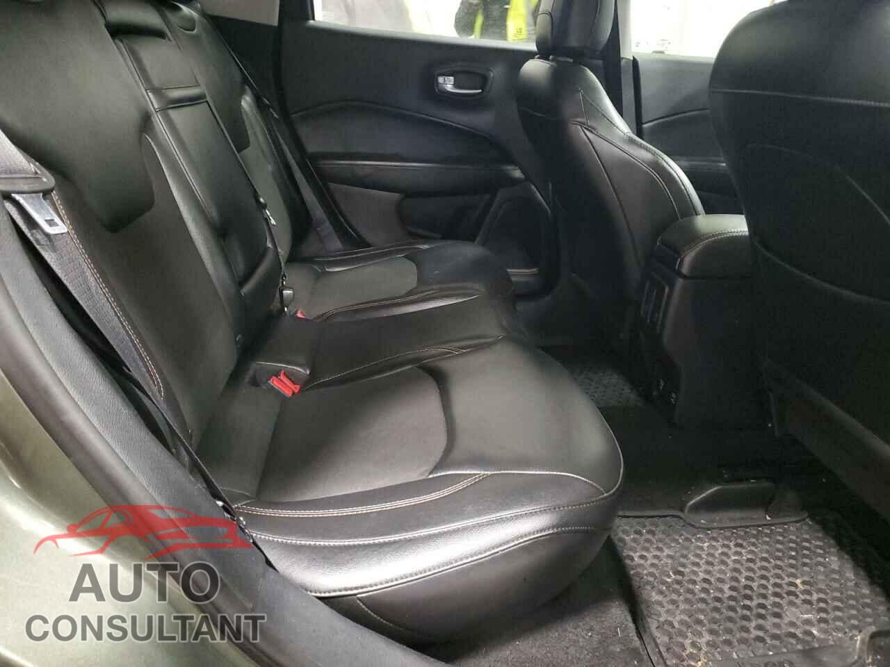 JEEP COMPASS 2018 - 3C4NJDBB0JT246494