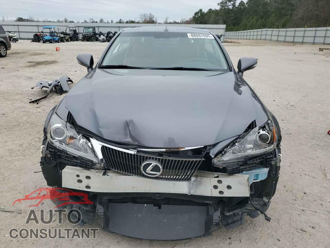 LEXUS IS 2014 - JTHFF2C21E2530893