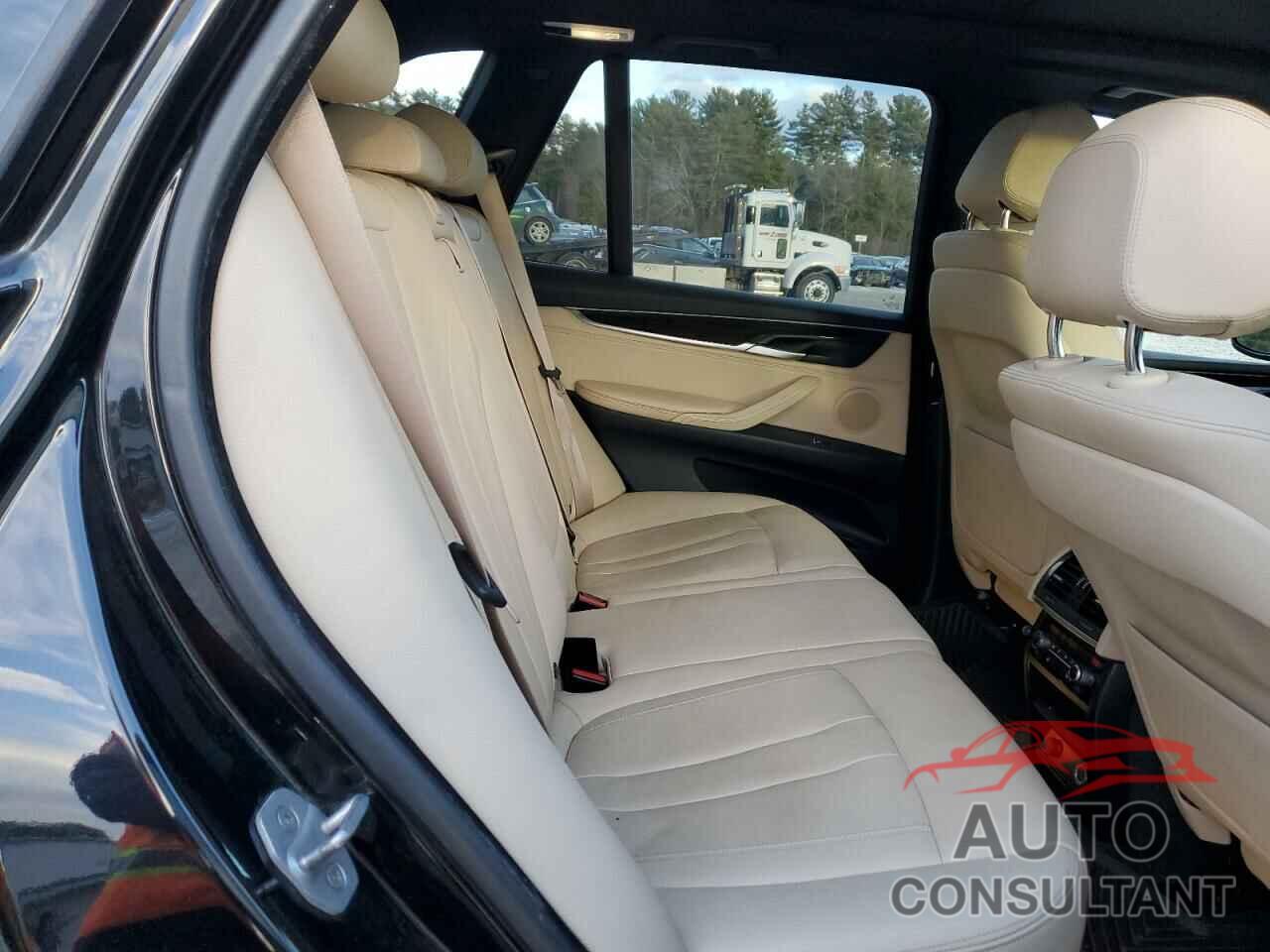 BMW X5 2018 - 5UXKR0C5XJ0Y02738