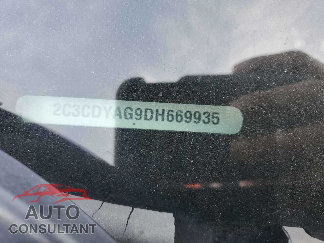 DODGE CHALLENGER 2013 - 2C3CDYAG9DH669935