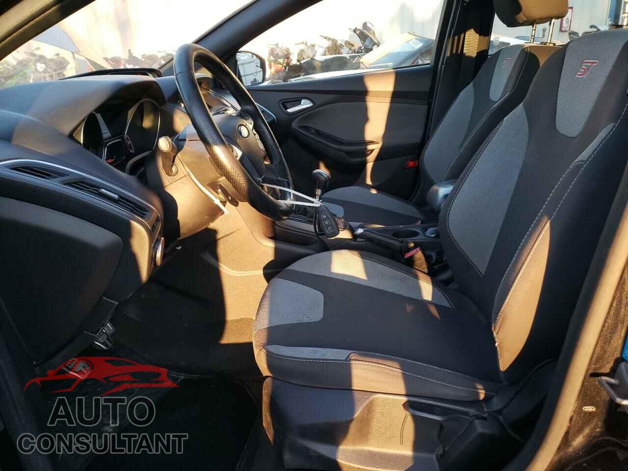 FORD FOCUS 2014 - 1FADP3L99EL166778