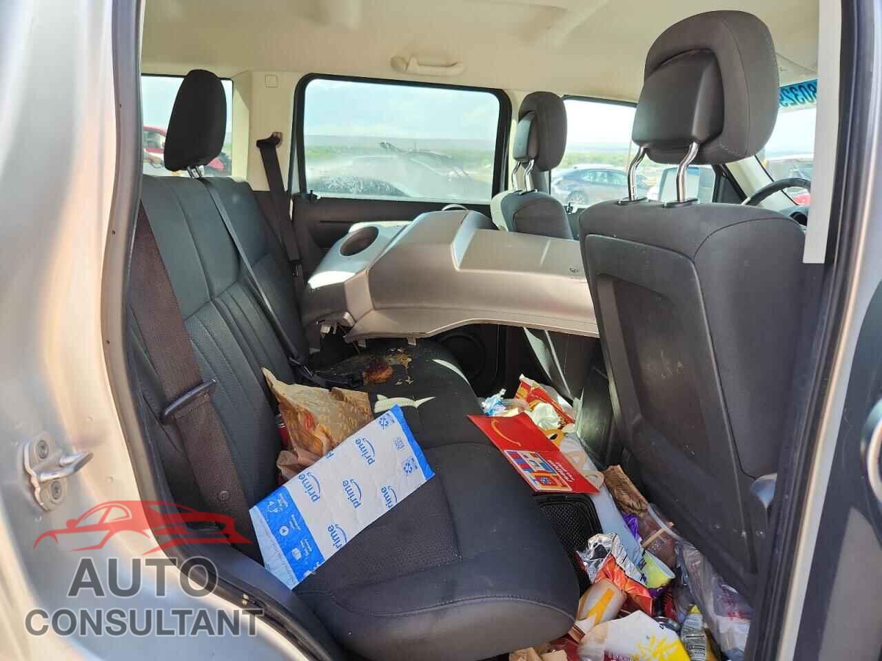 DODGE NITRO 2011 - 1D4PU2GK8BW535652