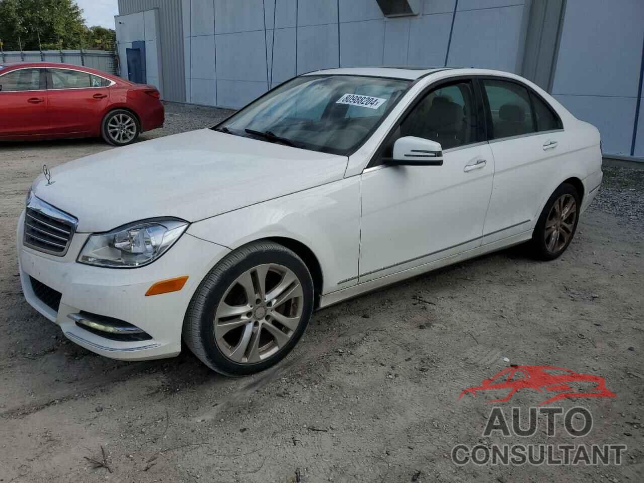 MERCEDES-BENZ C-CLASS 2013 - WDDGF4HB2DR271448