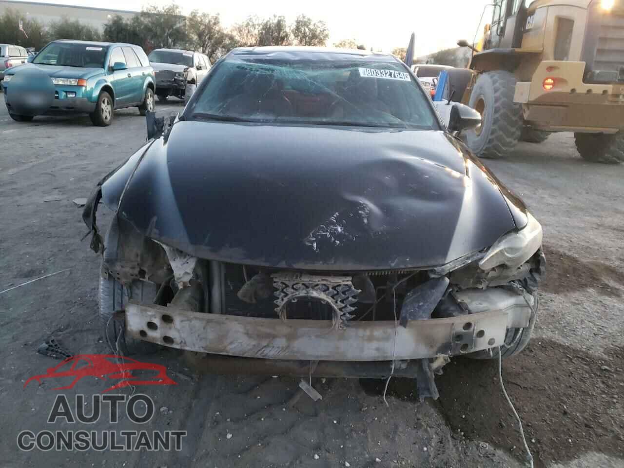 LEXUS IS 2014 - JTHBE1D2XE5013763