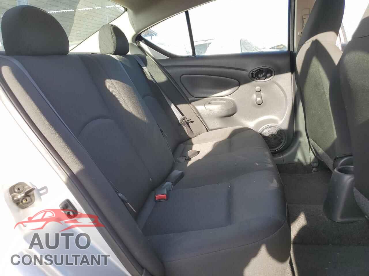 NISSAN VERSA 2017 - 3N1CN7AP3HL802059
