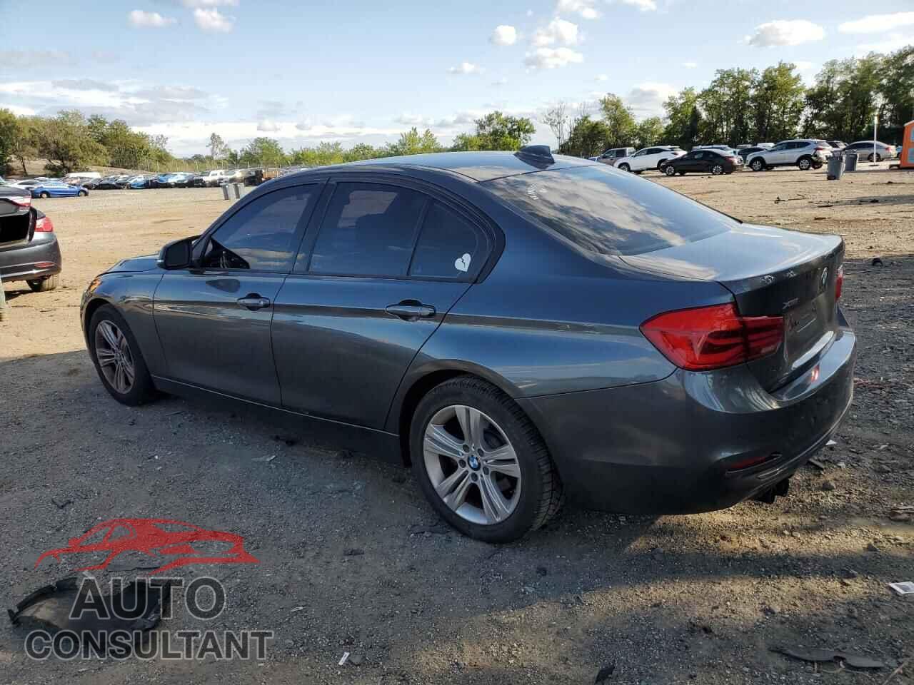 BMW 3 SERIES 2016 - WBA8E3G51GNU04846