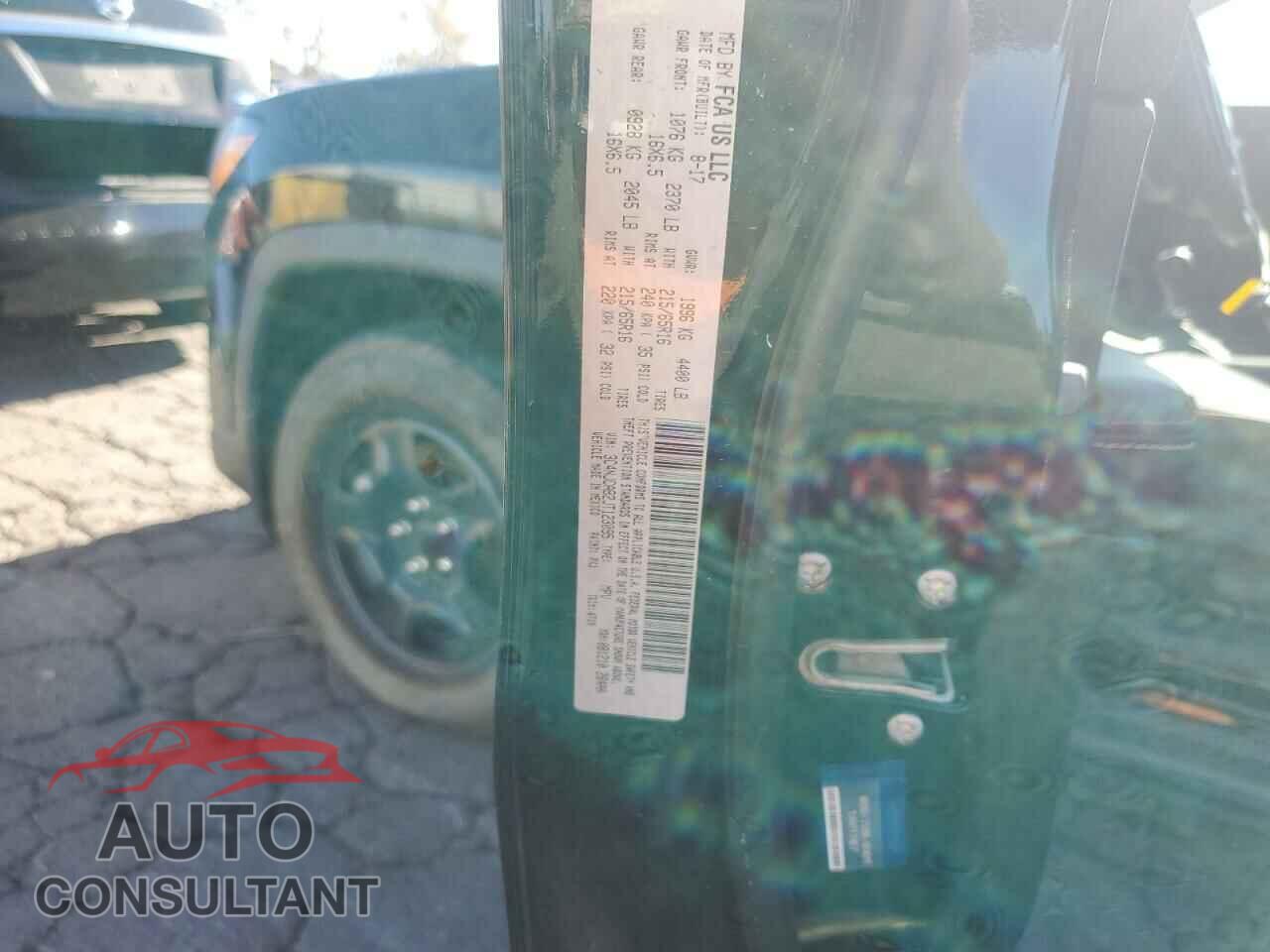 JEEP COMPASS 2018 - 3C4NJCAB2JT123095