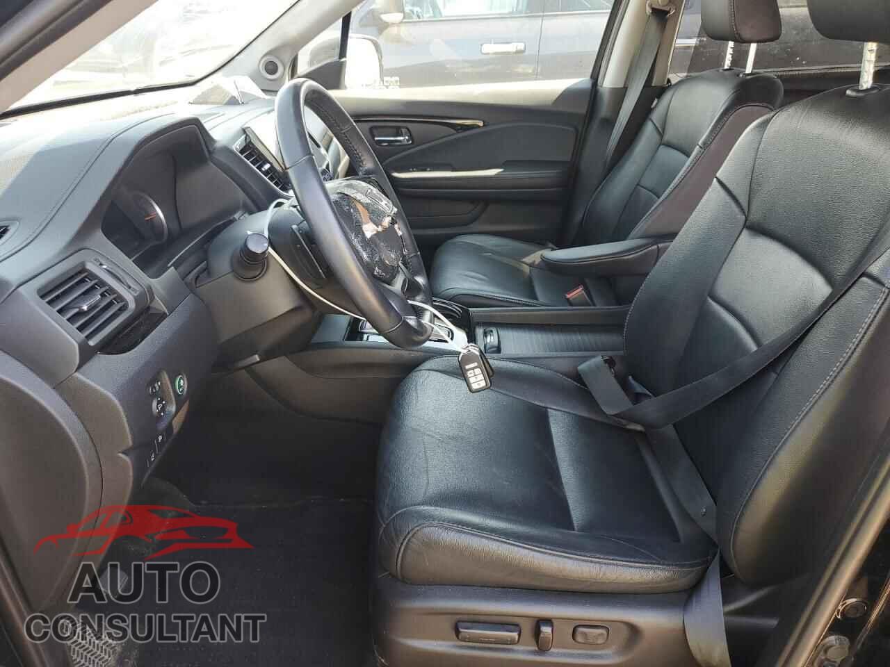 HONDA PILOT 2019 - 5FNYF6H93KB010694