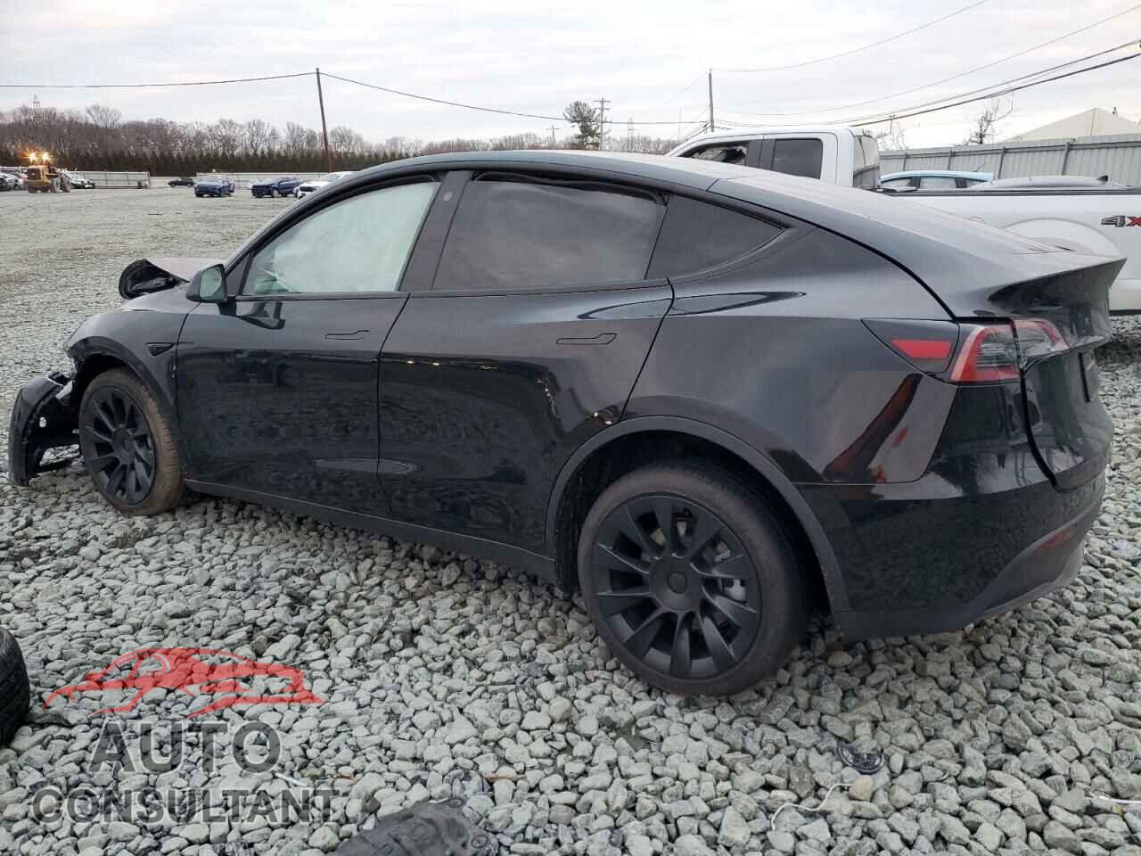 TESLA MODEL Y 2023 - 7SAYGDEE1PF760186