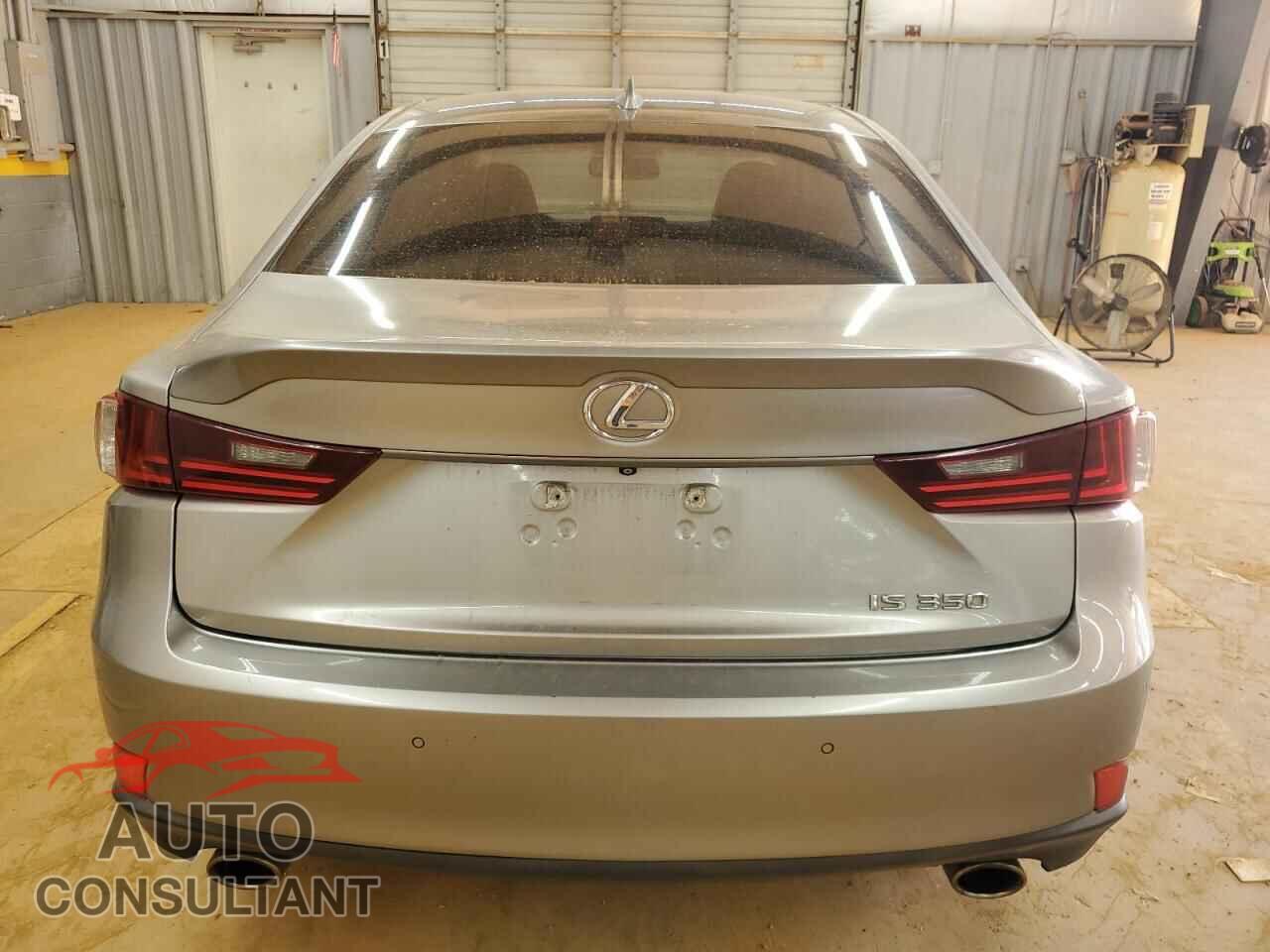 LEXUS IS 2015 - JTHBE1D25F5020797