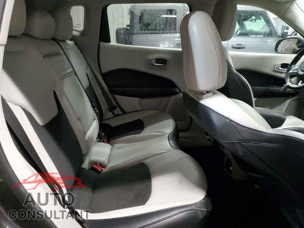 JEEP COMPASS 2019 - 3C4NJDBB2KT841204