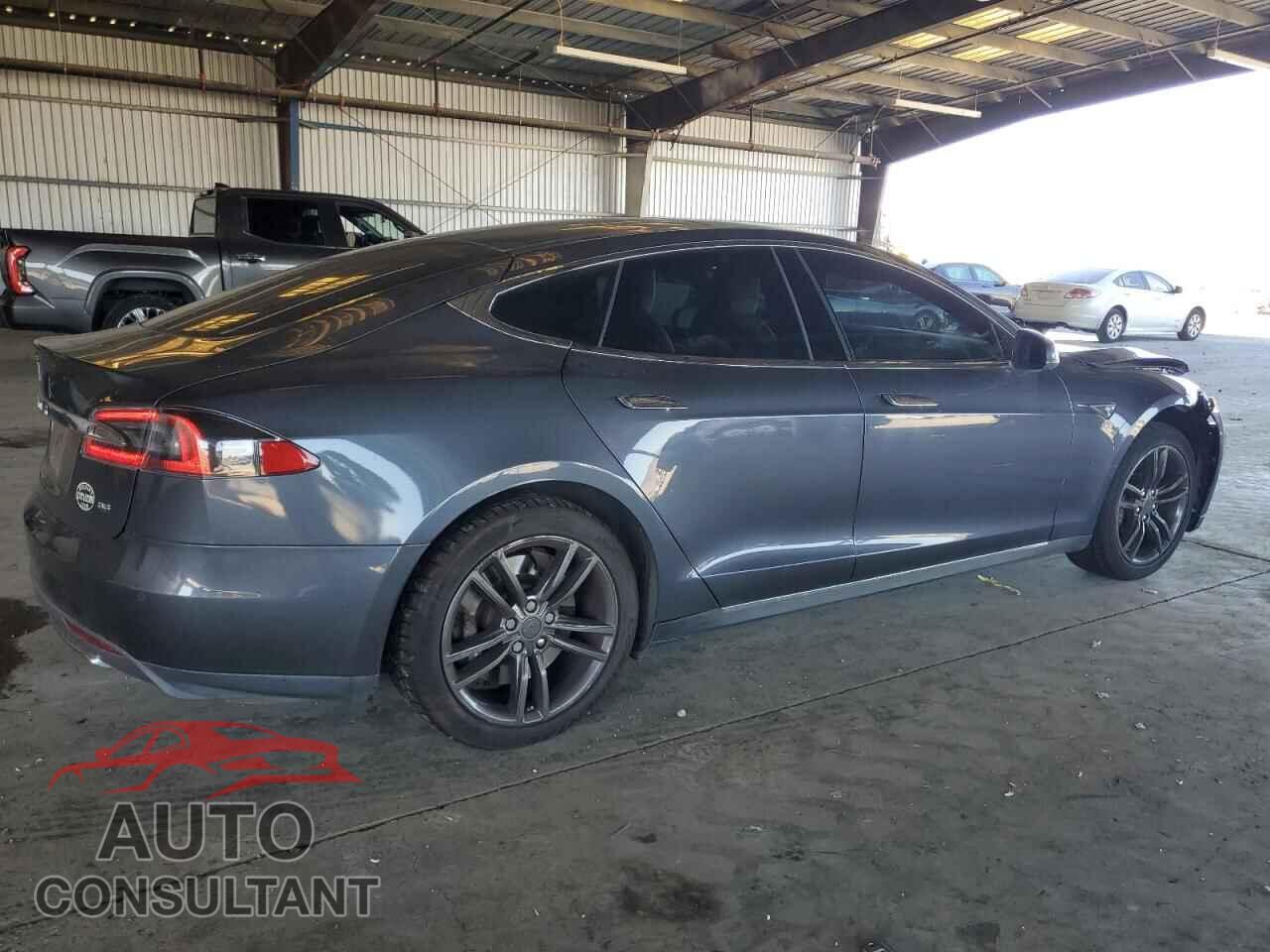 TESLA MODEL S 2014 - 5YJSA1H15EFP61124