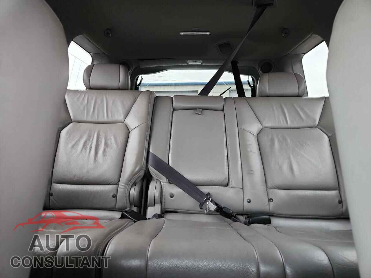 HONDA PILOT 2011 - 5FNYF4H69BB076774