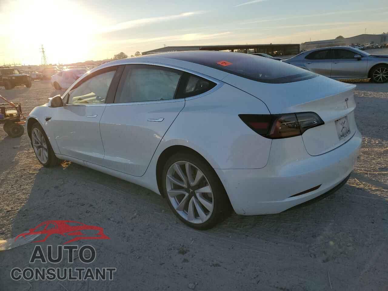 TESLA MODEL 3 2018 - 5YJ3E1EA1JF006558