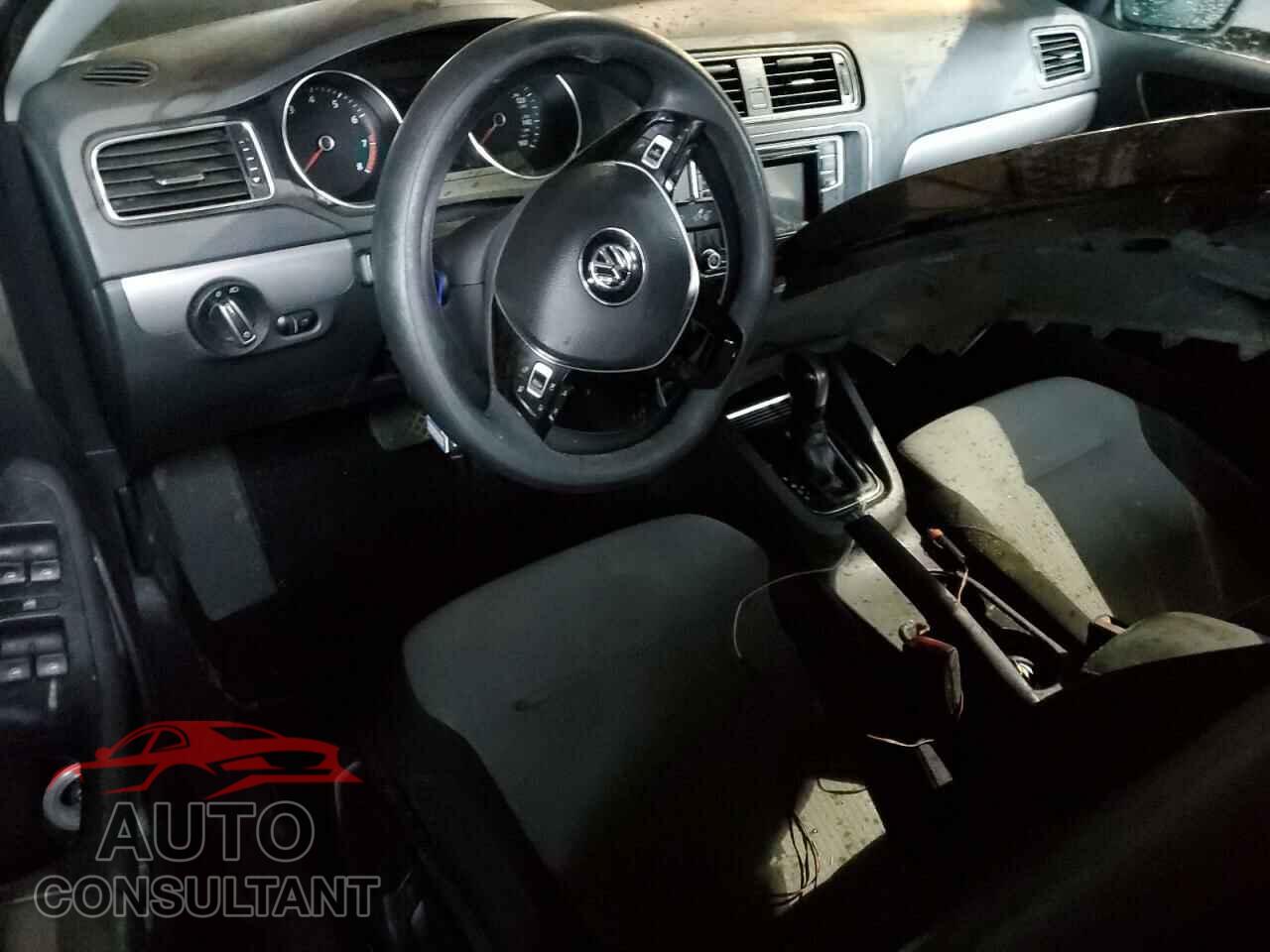 VOLKSWAGEN JETTA 2017 - 3VW2B7AJ5HM329432