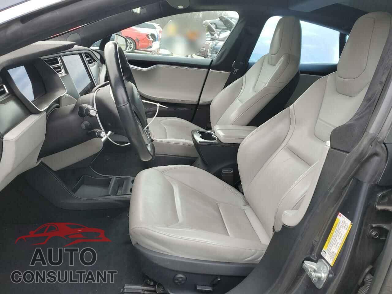 TESLA MODEL S 2015 - 5YJSA1H4XFF096717
