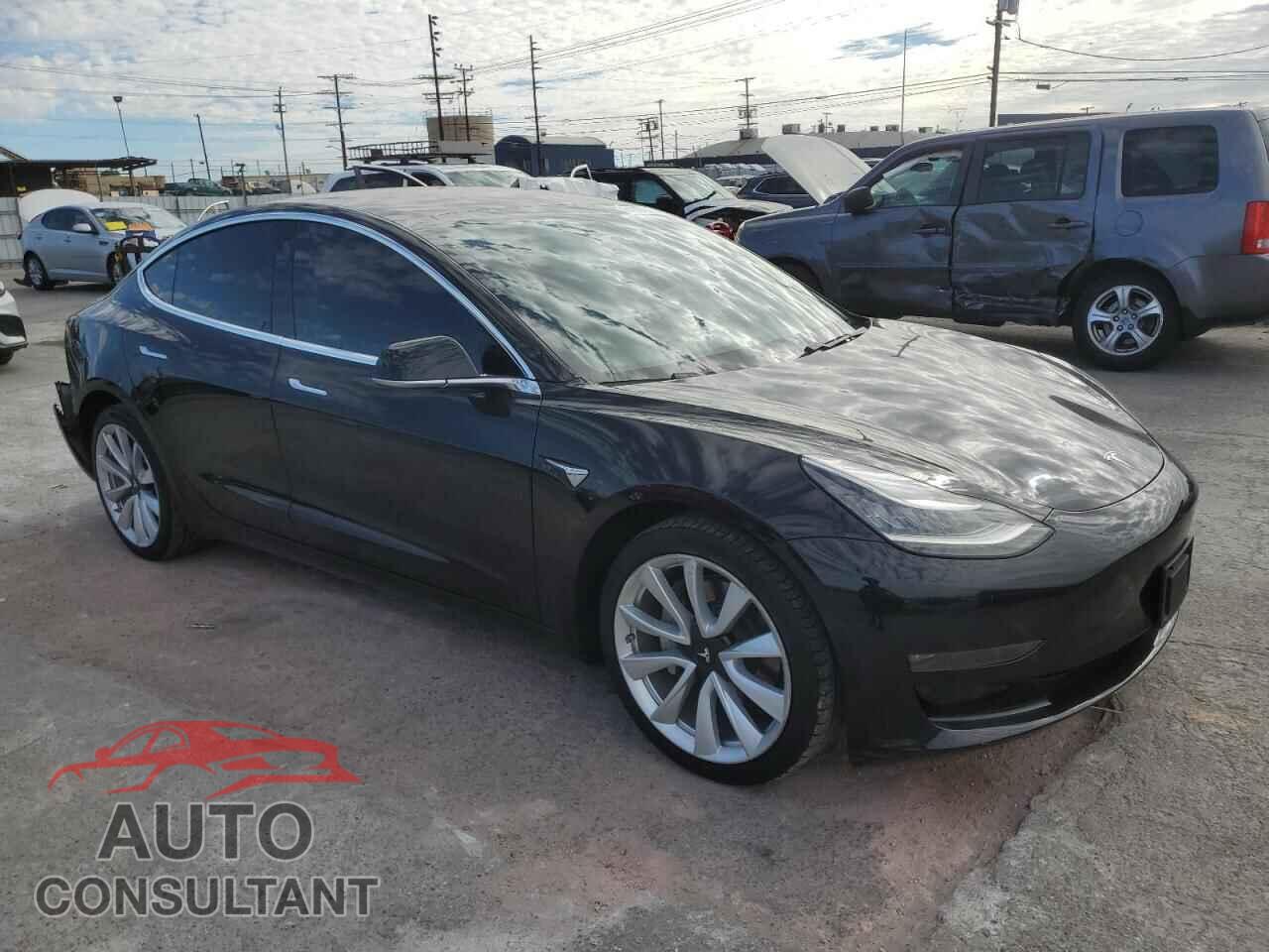 TESLA MODEL 3 2018 - 5YJ3E1EA8JF071178