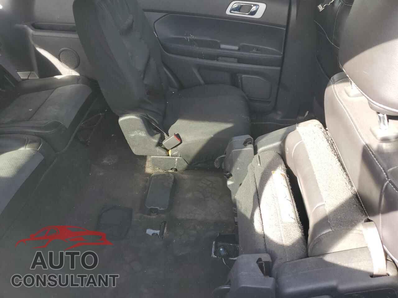 FORD EXPLORER 2015 - 1FM5K7D80FGA33228