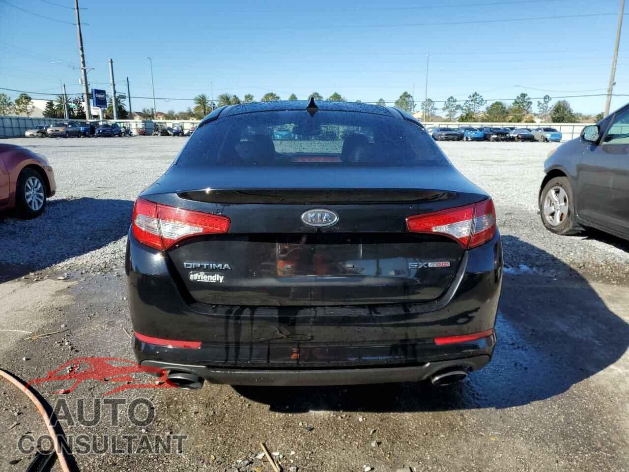KIA OPTIMA 2011 - KNAGR4A68B5128004