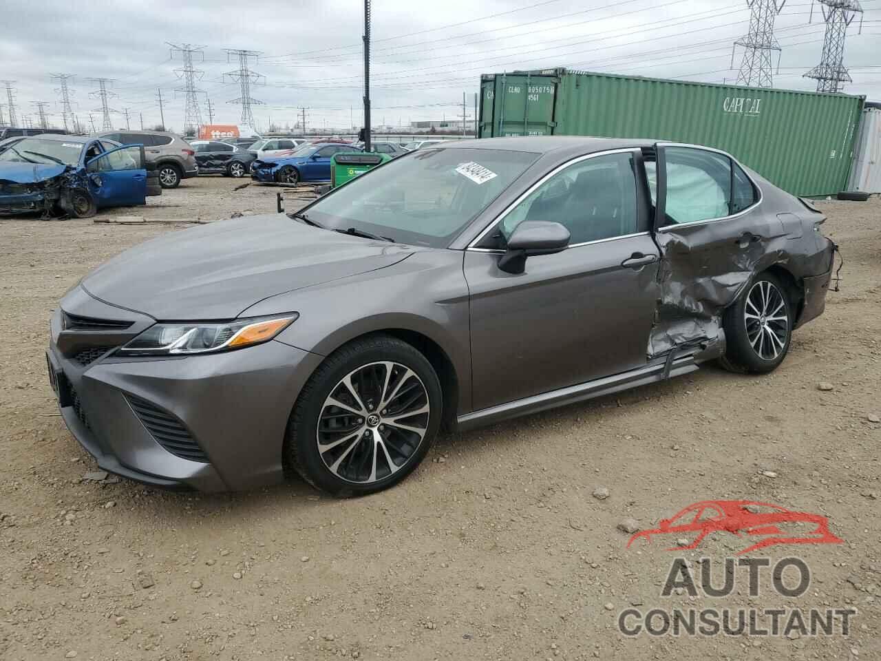 TOYOTA CAMRY 2018 - 4T1B11HK4JU019108