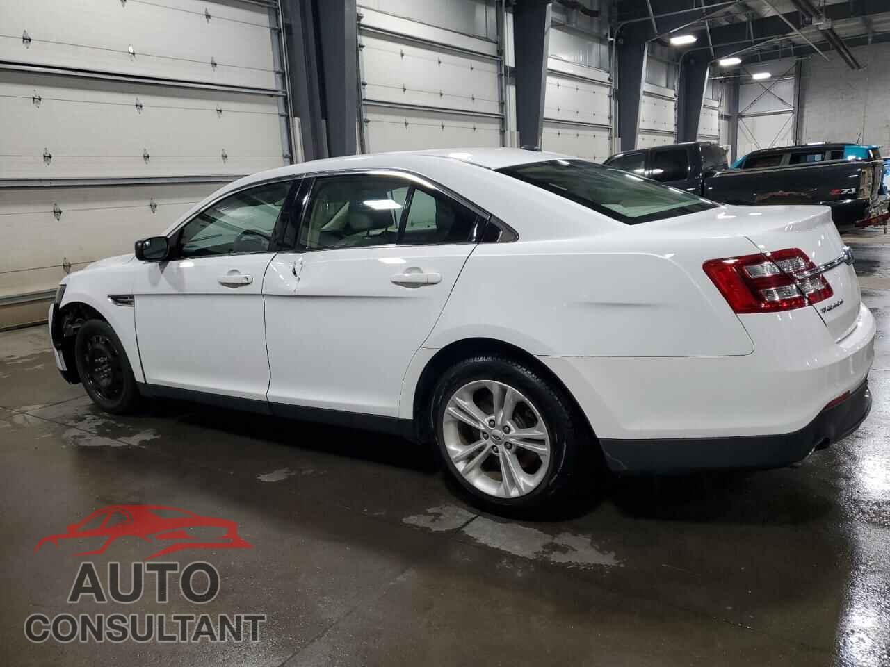 FORD TAURUS 2015 - 1FAHP2D86FG172923