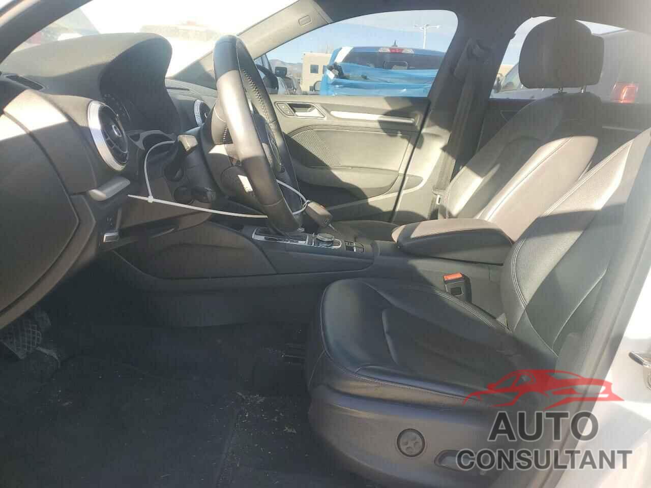 AUDI A3 2017 - WAUAUGFF9H1042232