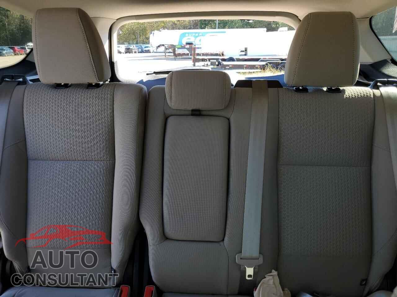 FORD ESCAPE 2017 - 1FMCU0G95HUE31052