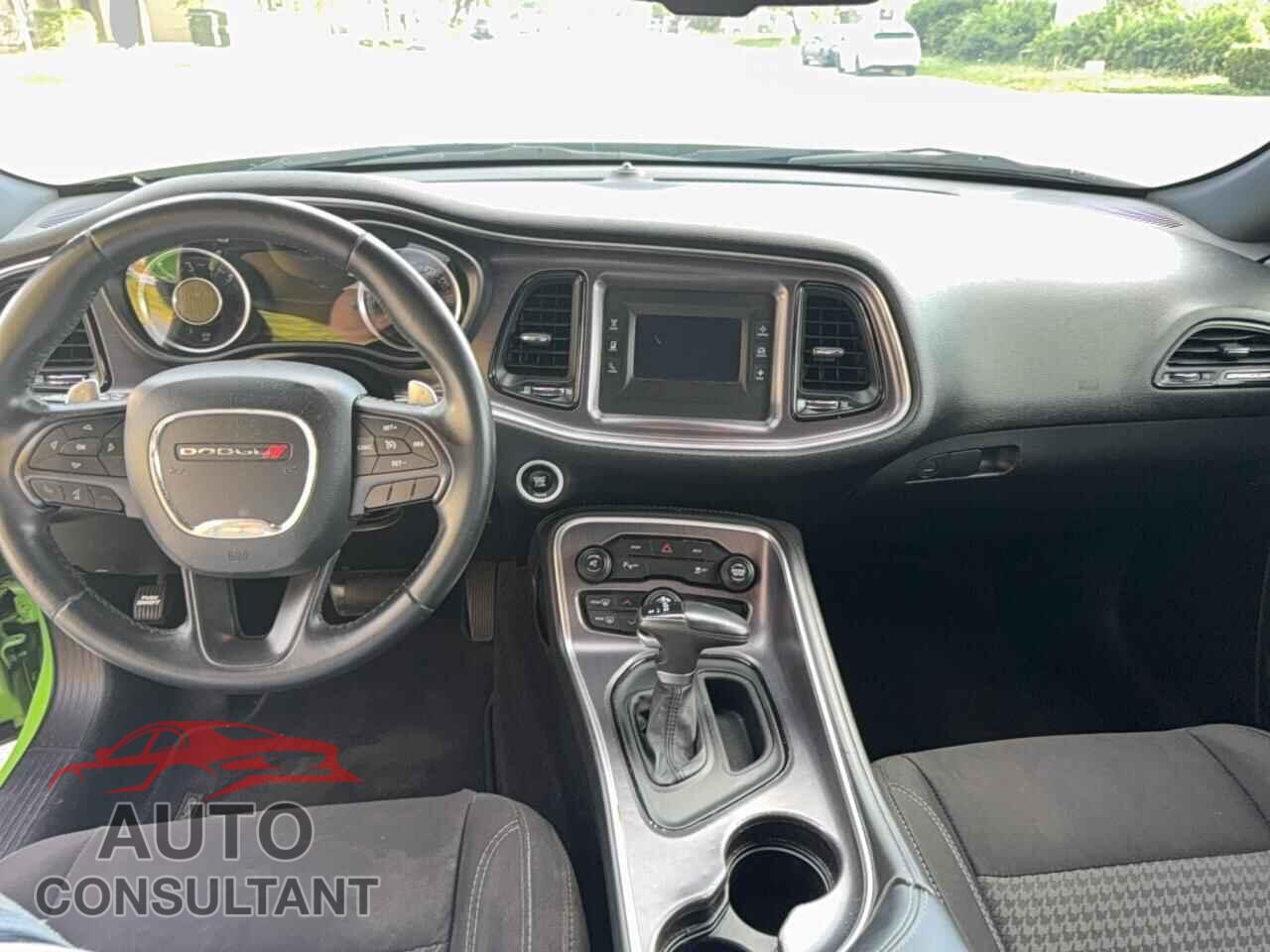 DODGE CHALLENGER 2015 - 2C3CDZAT2FH733237