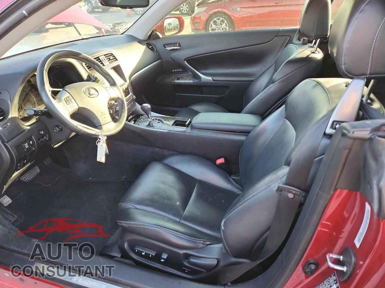 LEXUS IS 2013 - JTHFE2C28D2509122