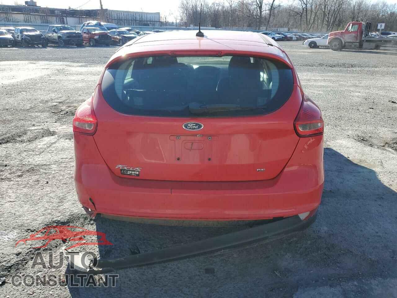 FORD FOCUS 2017 - 1FADP3K23HL247977