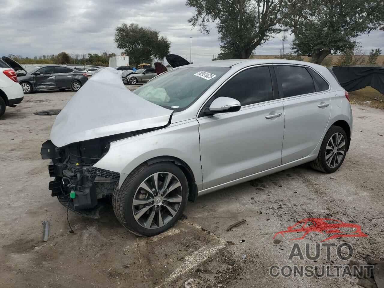 HYUNDAI ELANTRA 2018 - KMHH35LE7JU027121