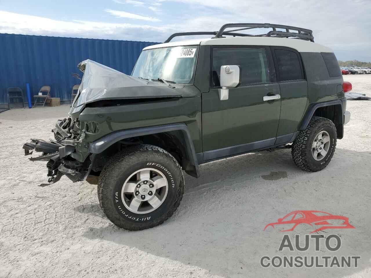 TOYOTA FJ CRUISER 2010 - JTEBU4BF3AK093295