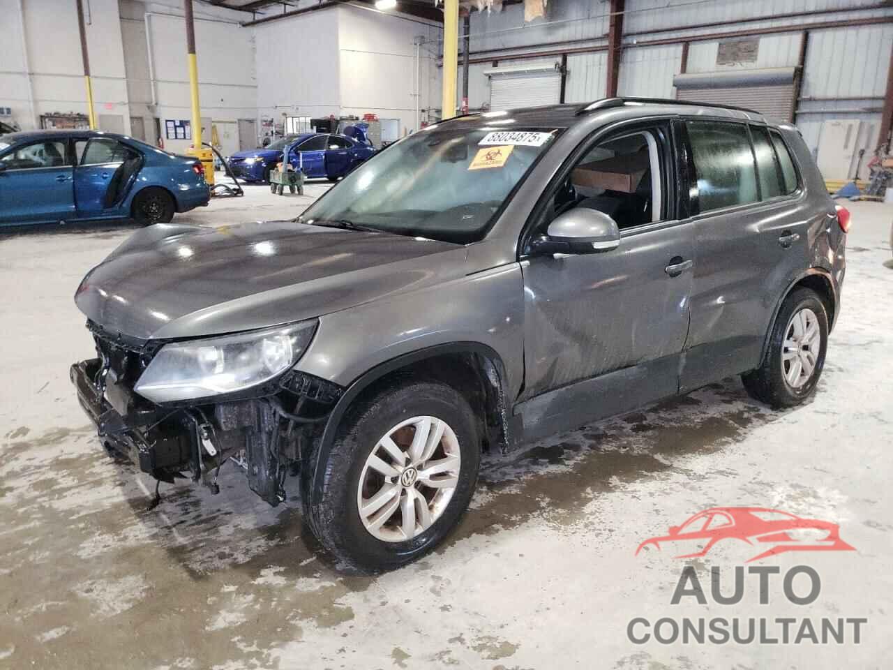 VOLKSWAGEN TIGUAN 2017 - WVGAV7AX3HK024802