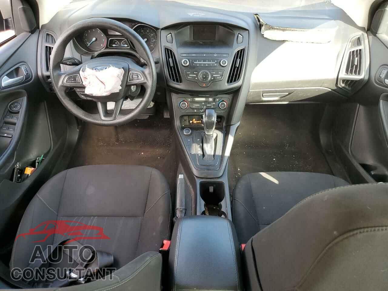 FORD FOCUS 2018 - 1FADP3FE4JL224413