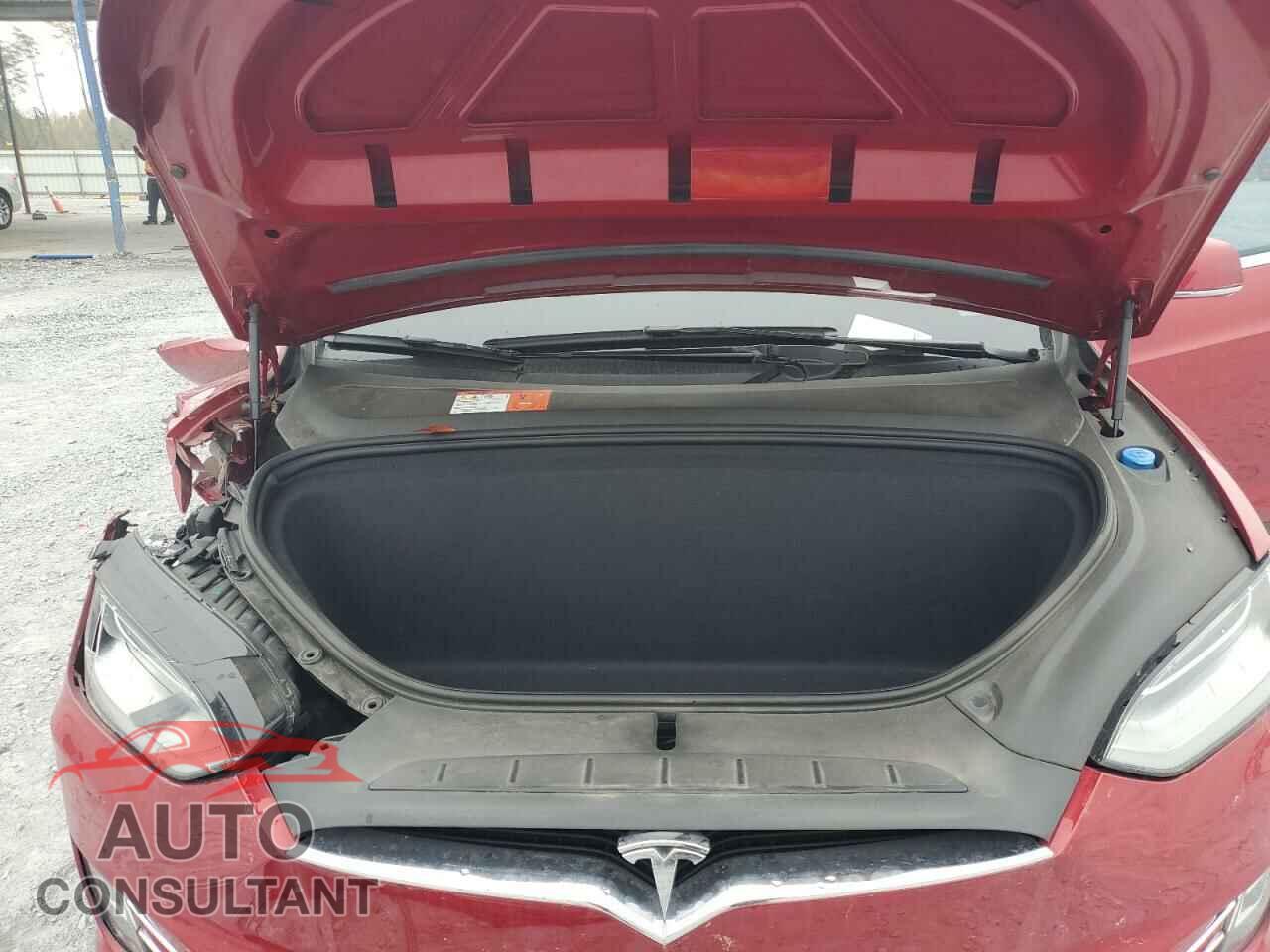 TESLA MODEL X 2016 - 5YJXCAE24GF015067